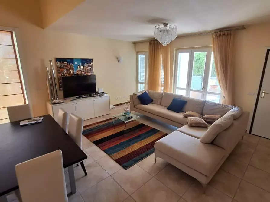 Immagine 14 di Casa bifamiliare in affitto  a Camaiore