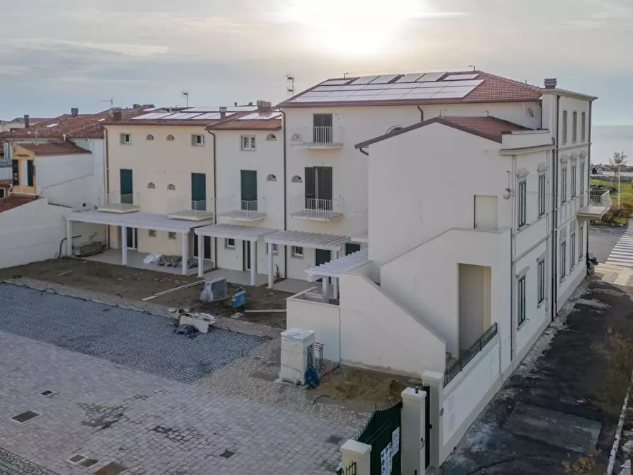 Immagine 4 di Appartamento in vendita  a Pisa