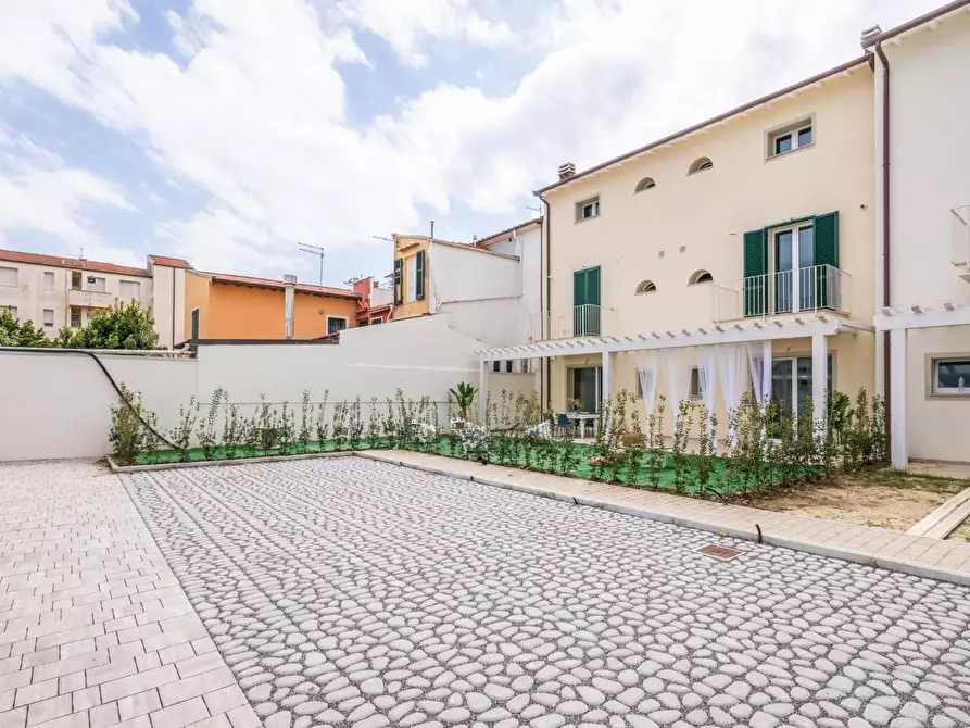Immagine 47 di Appartamento in vendita  a Pisa