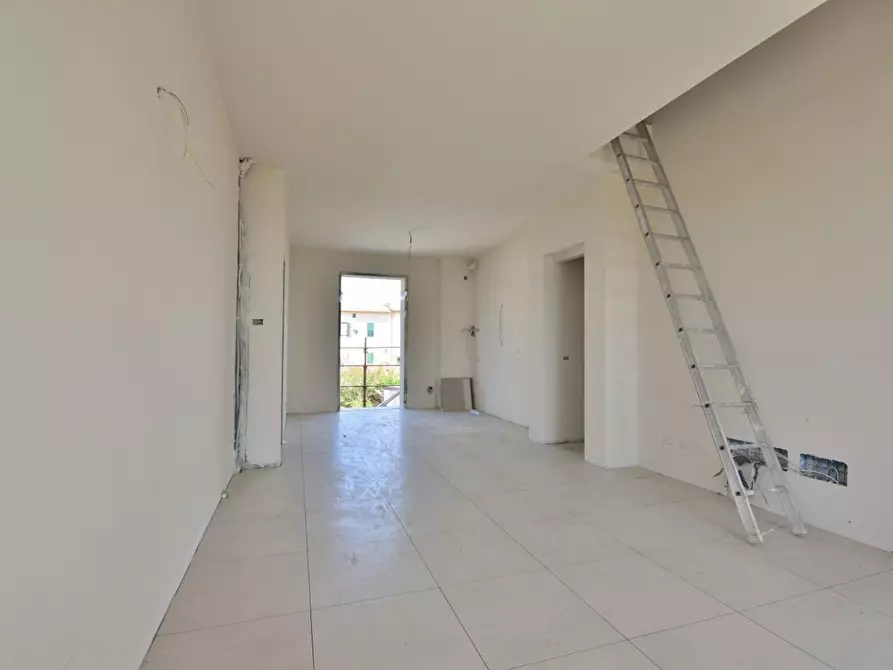 Immagine 7 di Appartamento in vendita  a Pisa