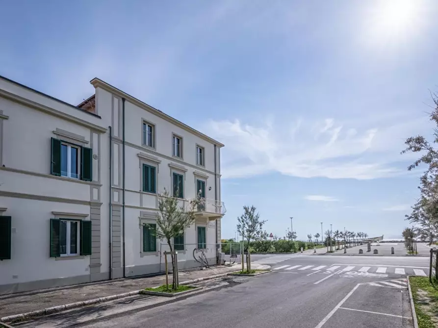 Immagine 48 di Appartamento in vendita  a Pisa