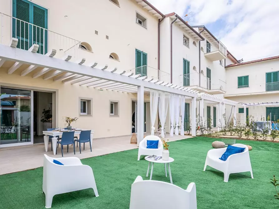 Immagine 13 di Appartamento in vendita  a Pisa