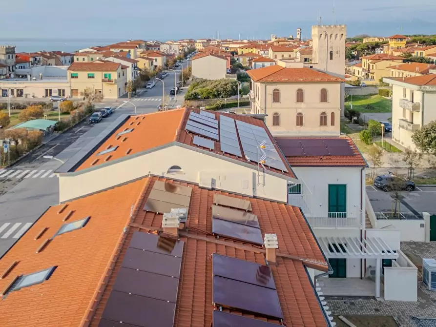 Immagine 14 di Appartamento in vendita  a Pisa