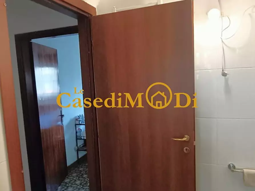 Immagine 21 di Appartamento in vendita  a Livorno