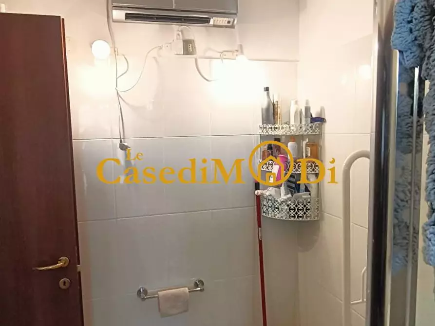 Immagine 23 di Appartamento in vendita  a Livorno