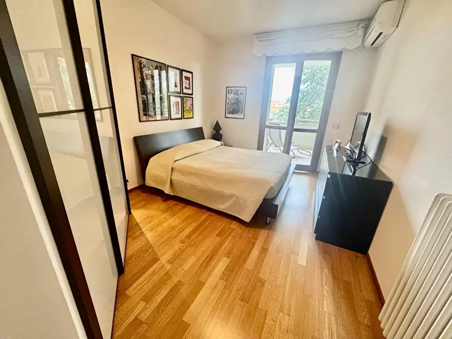 Immagine 11 di Appartamento in vendita  a Pontedera