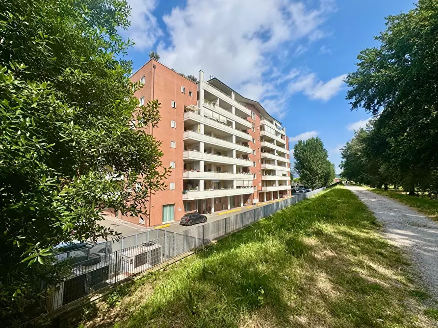 Immagine 1 di Appartamento in vendita  a Pontedera