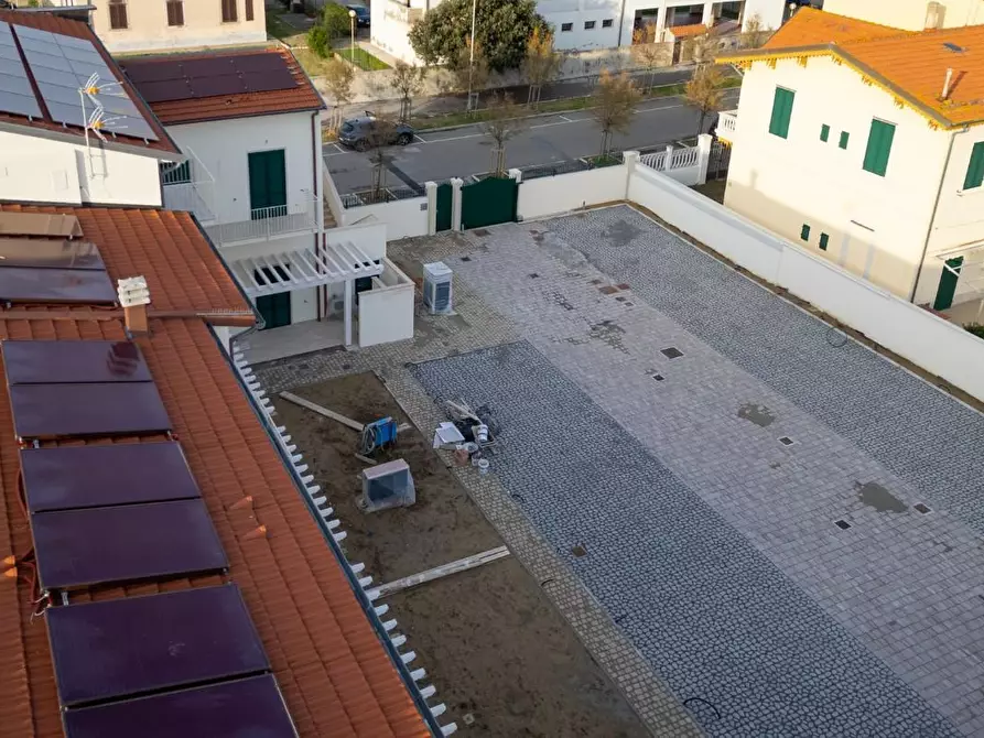 Immagine 13 di Appartamento in vendita  a Pisa