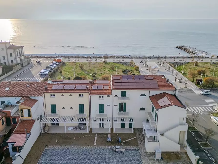 Immagine 16 di Appartamento in vendita  a Pisa