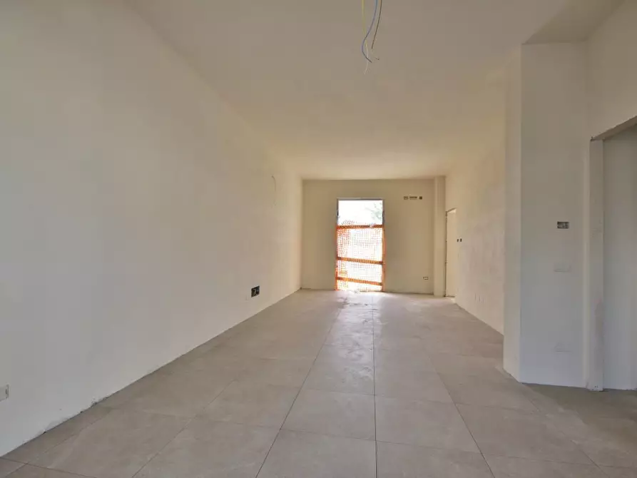 Immagine 4 di Appartamento in vendita  a Pisa