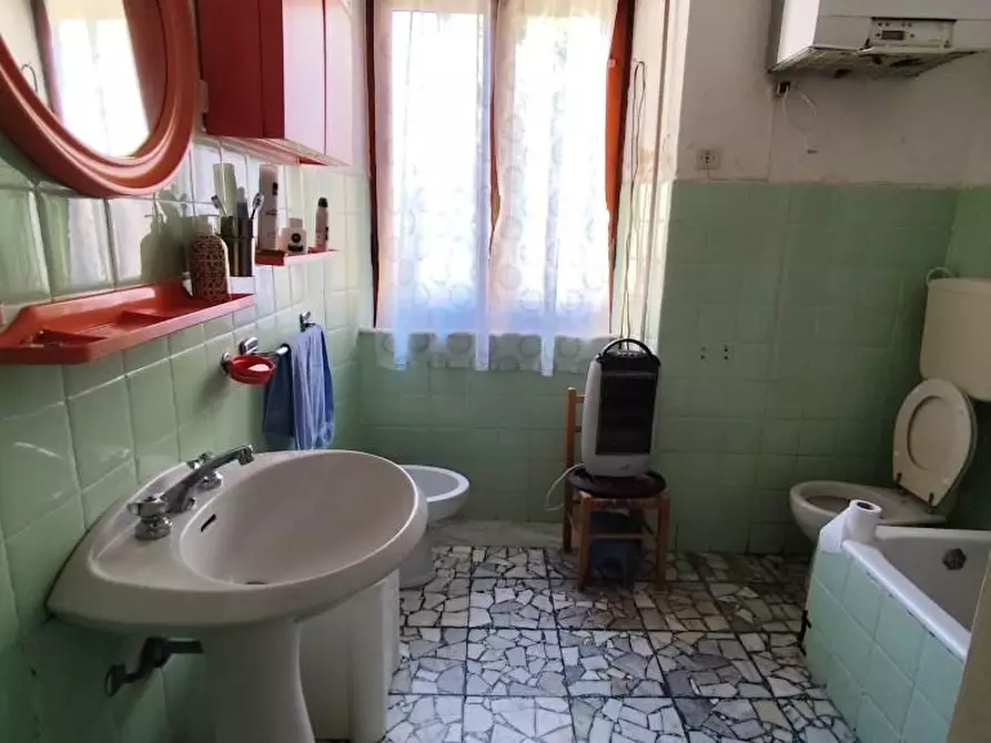 Immagine 12 di Appartamento in vendita  a Massa