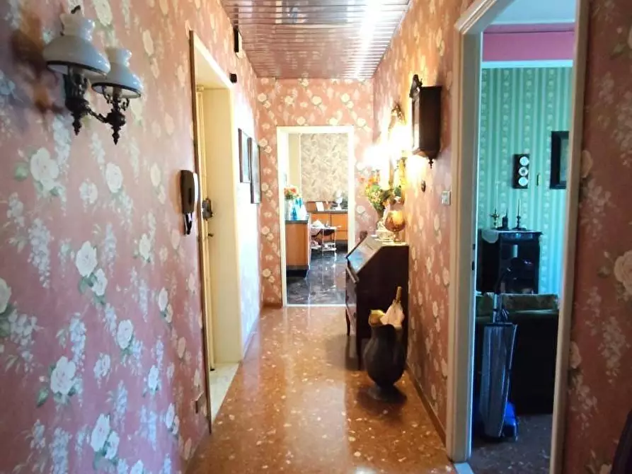 Immagine 18 di Appartamento in vendita  a Massa