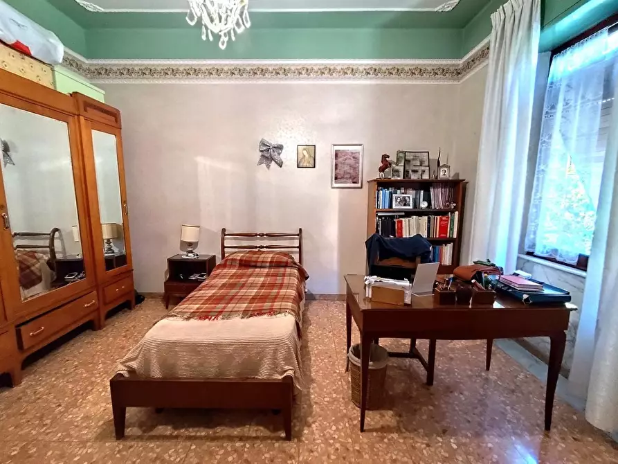 Immagine 13 di Appartamento in vendita  a Massa