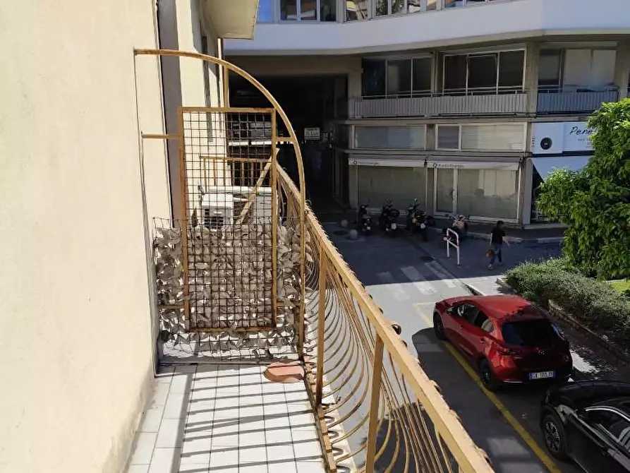 Immagine 6 di Appartamento in vendita  a Massa