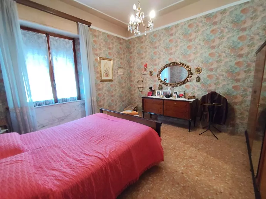 Immagine 14 di Appartamento in vendita  a Massa