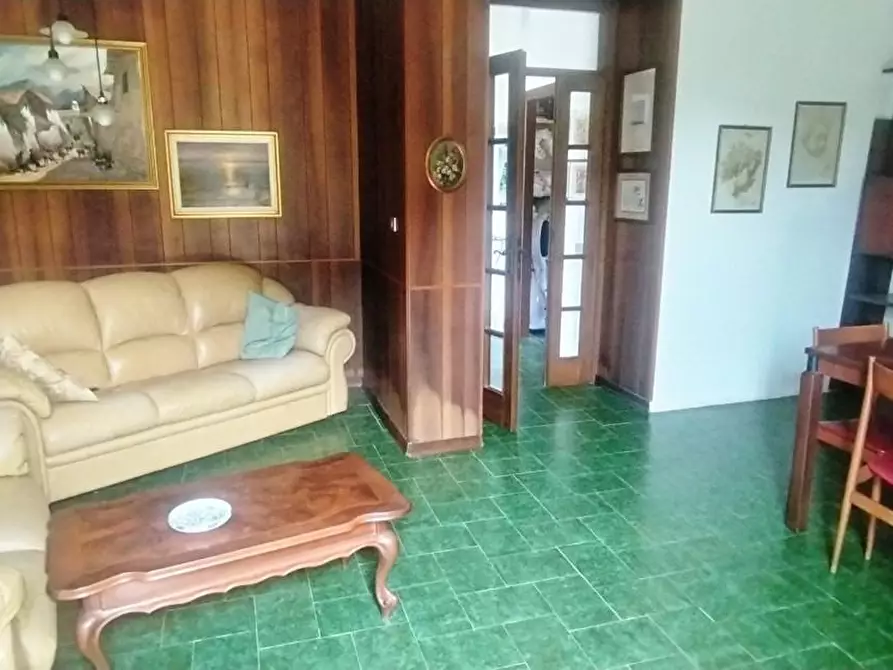 Immagine 10 di Casa indipendente in vendita  a Carrara