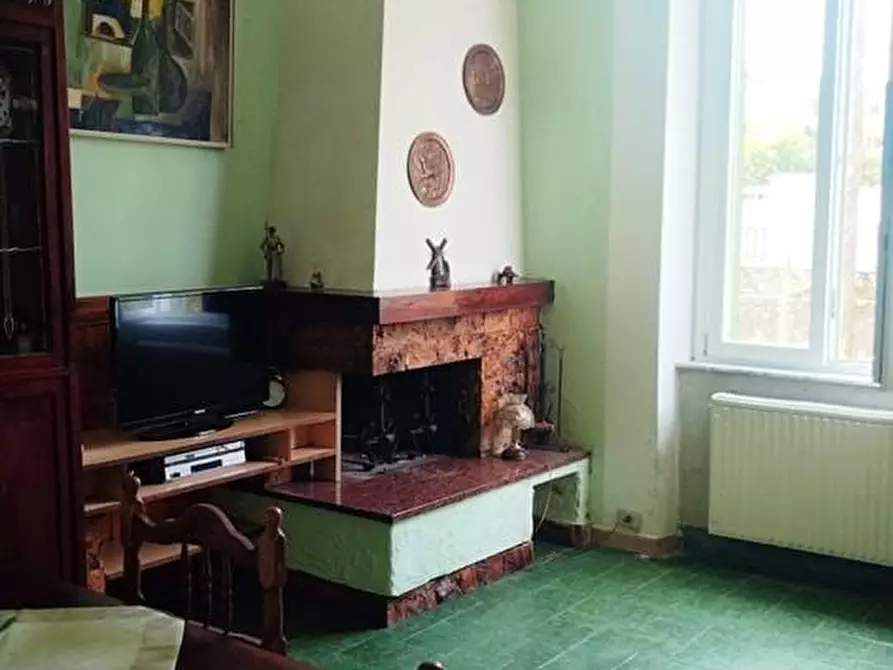 Immagine 19 di Casa indipendente in vendita  a Carrara