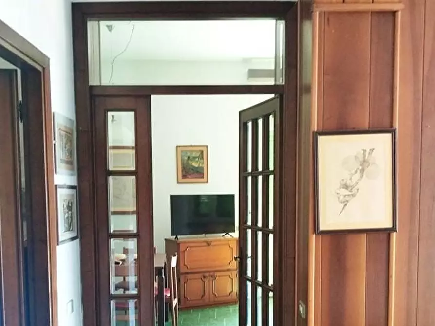 Immagine 17 di Casa indipendente in vendita  a Carrara