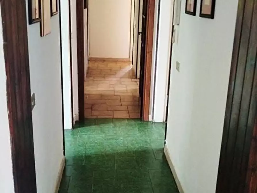 Immagine 21 di Casa indipendente in vendita  a Carrara