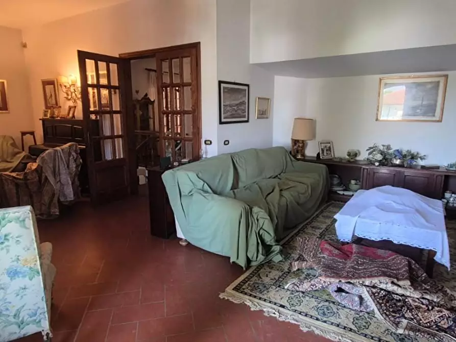 Immagine 21 di Casa bifamiliare in vendita  a Camaiore