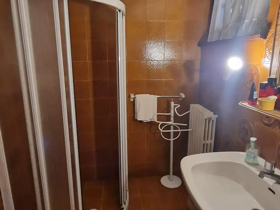 Immagine 9 di Casa bifamiliare in vendita  a Camaiore