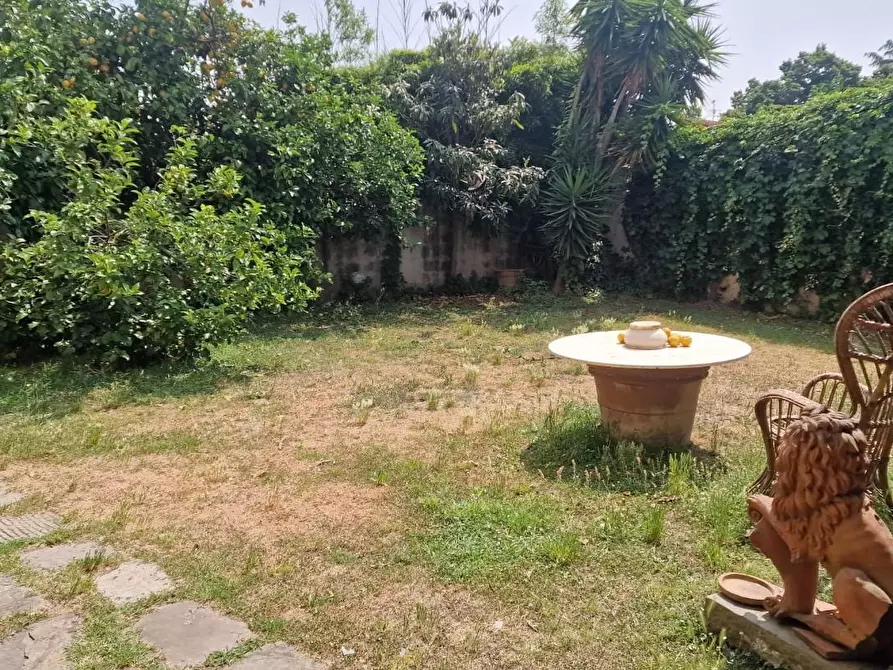 Immagine 8 di Casa bifamiliare in vendita  a Camaiore