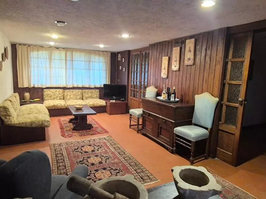 Immagine 12 di Casa bifamiliare in vendita  a Camaiore