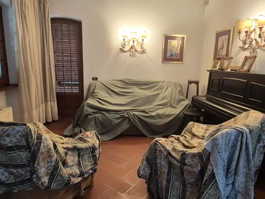 Immagine 23 di Casa bifamiliare in vendita  a Camaiore