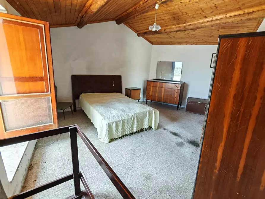 Immagine 33 di Porzione di casa in vendita  a Fivizzano