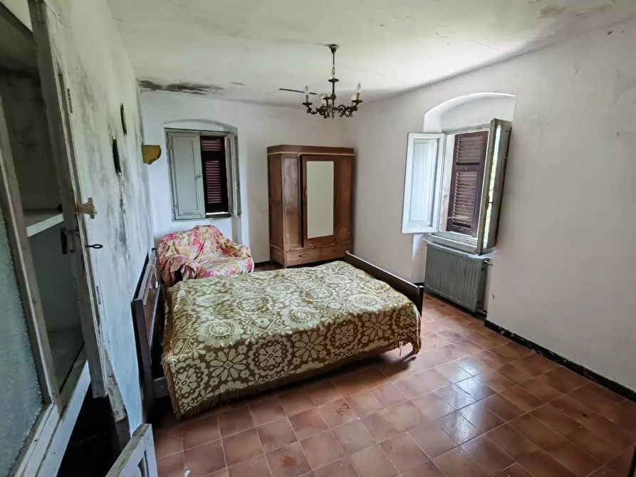 Immagine 39 di Porzione di casa in vendita  a Fivizzano