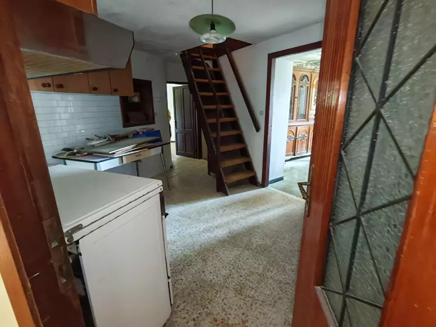 Immagine 41 di Porzione di casa in vendita  a Fivizzano