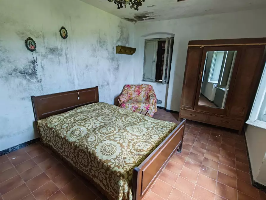 Immagine 36 di Porzione di casa in vendita  a Fivizzano