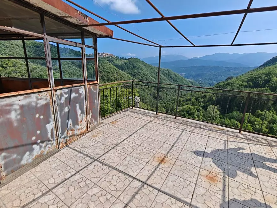 casa indipendente in vendita a Fivizzano in zona Tenerano