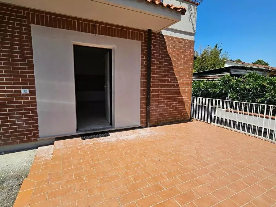 Immagine 26 di Appartamento in vendita  a Collesalvetti