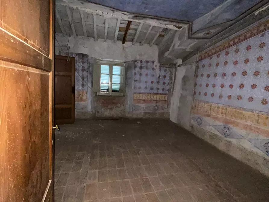 Immagine 14 di Appartamento in vendita  a Bagni Di Lucca