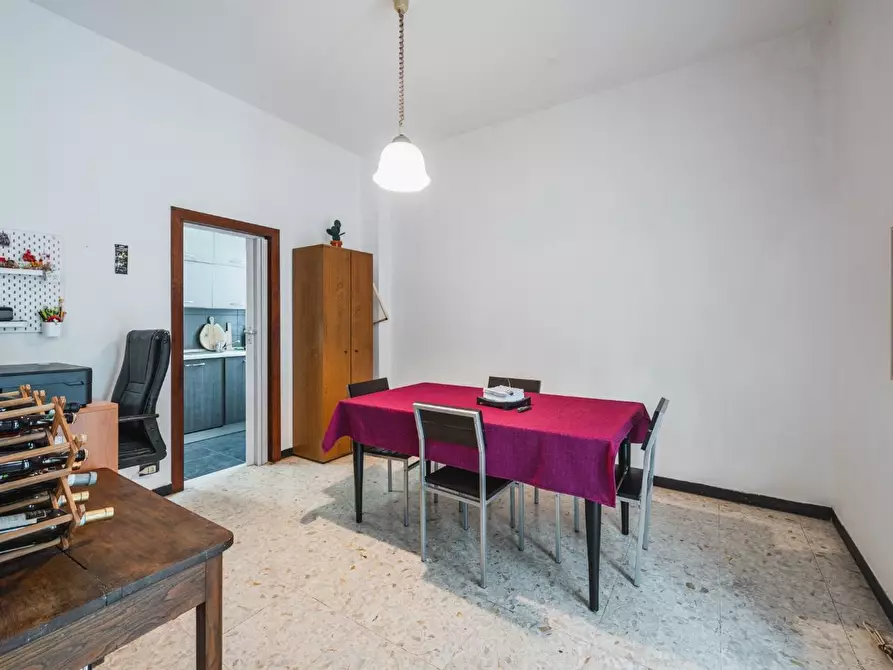 Immagine 10 di Appartamento in vendita  a Modena