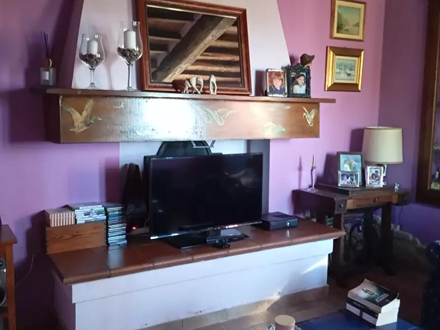 Immagine 22 di Rustico / casale in vendita  a Capannori