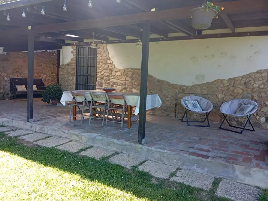 Immagine 18 di Rustico / casale in vendita  a Capannori