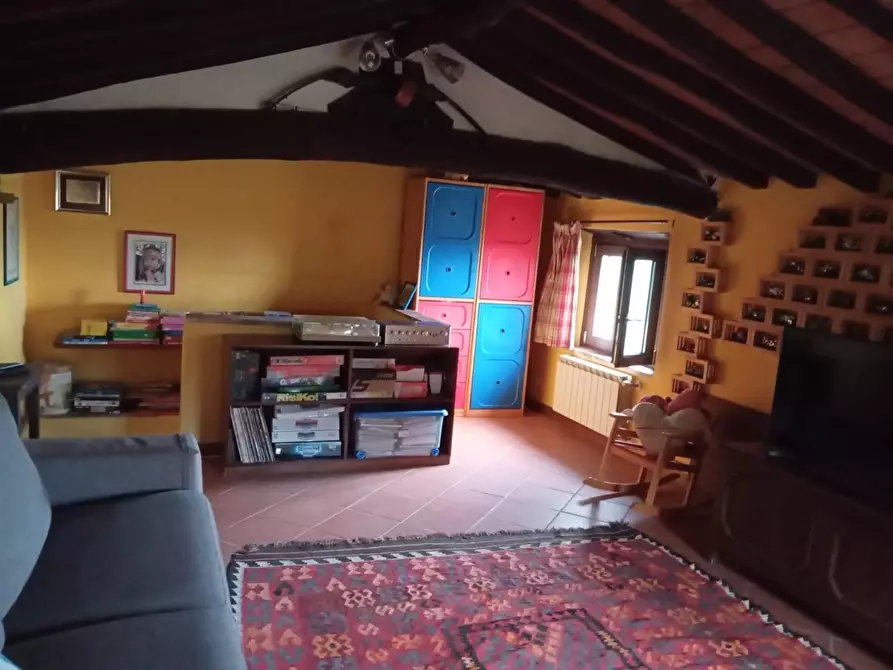 Immagine 45 di Rustico / casale in vendita  a Capannori
