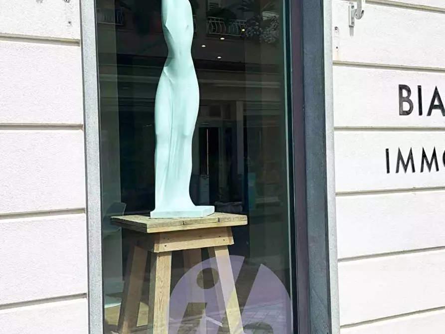 Immagine 28 di Villa in vendita  a Forte Dei Marmi