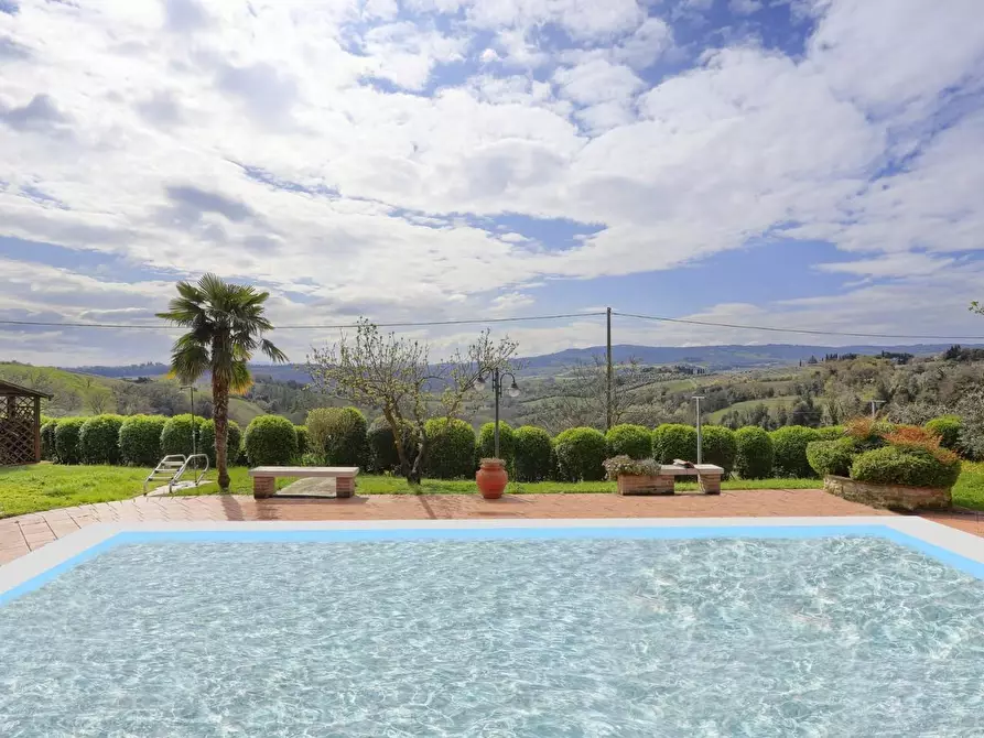 Immagine 21 di Casa colonica in vendita  a Gambassi Terme