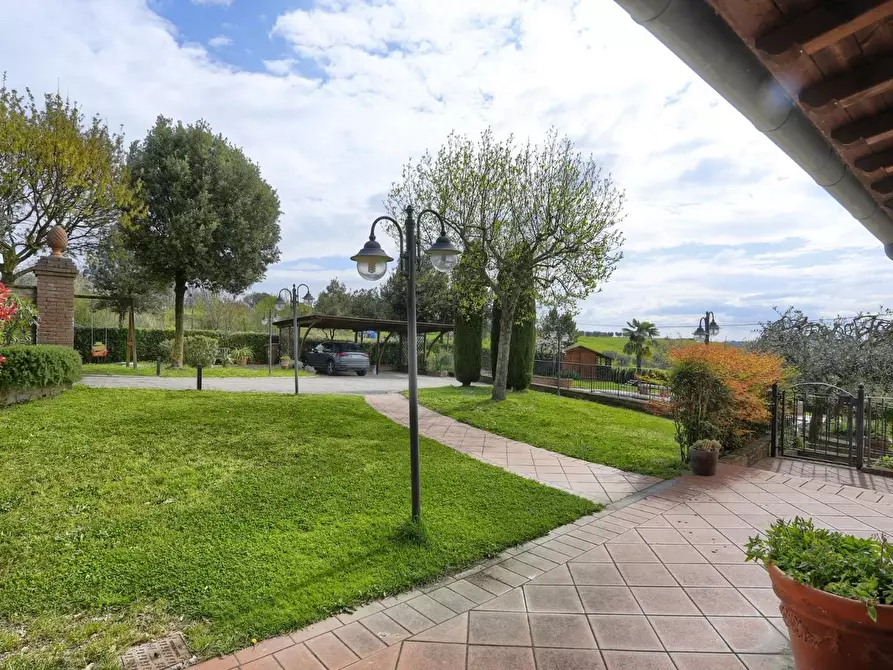 Immagine 20 di Casa colonica in vendita  a Gambassi Terme