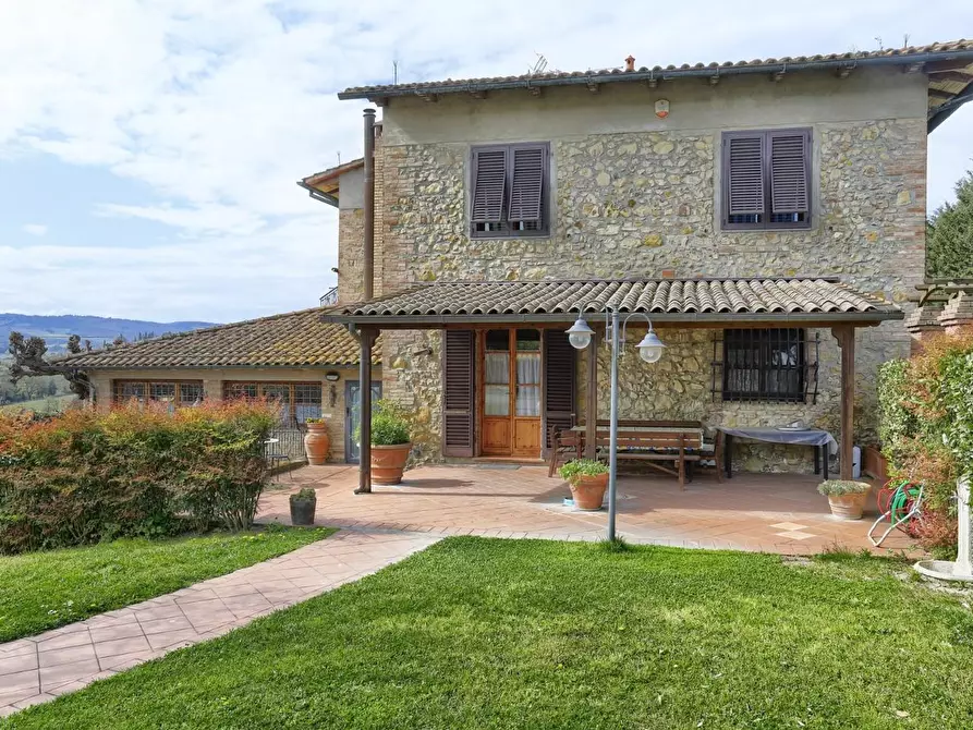 Immagine 19 di Casa colonica in vendita  a Gambassi Terme