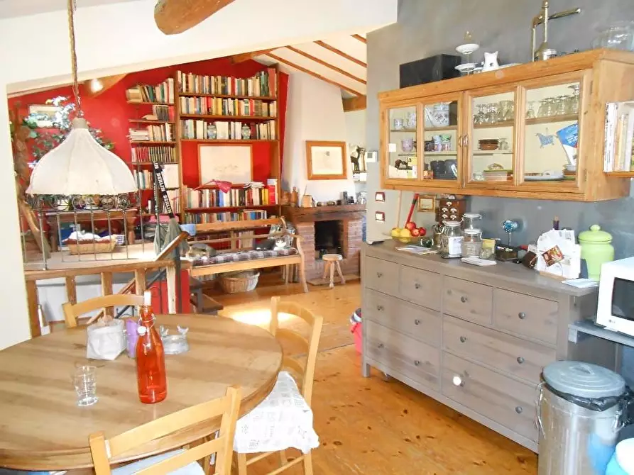 Immagine 22 di Rustico / casale in vendita  a Vecchiano