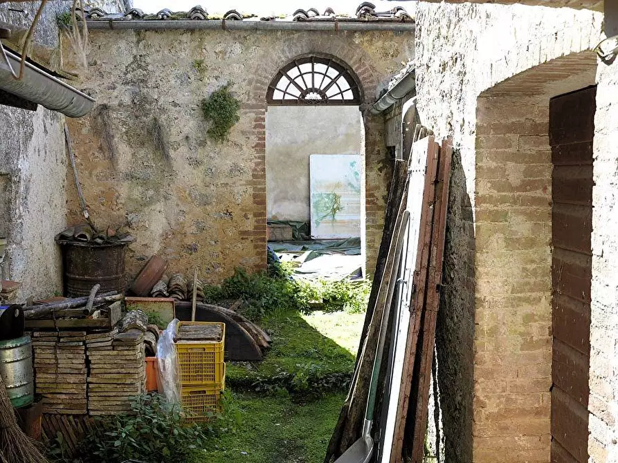 Immagine 19 di Rustico / casale in vendita  a Monteriggioni