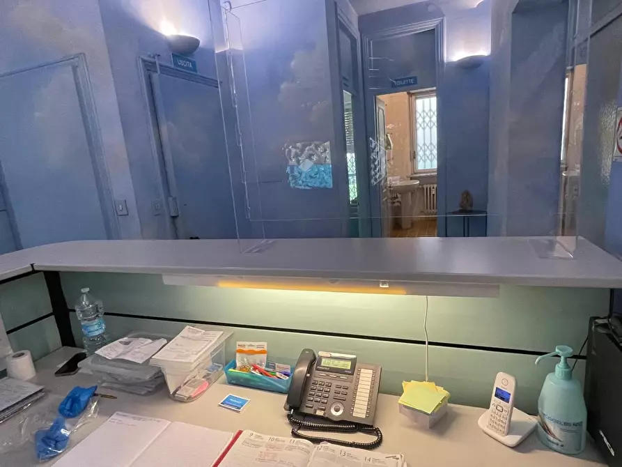 Immagine 16 di Ufficio in vendita  a Torino