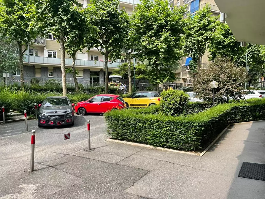 Immagine 3 di Ufficio in vendita  a Torino