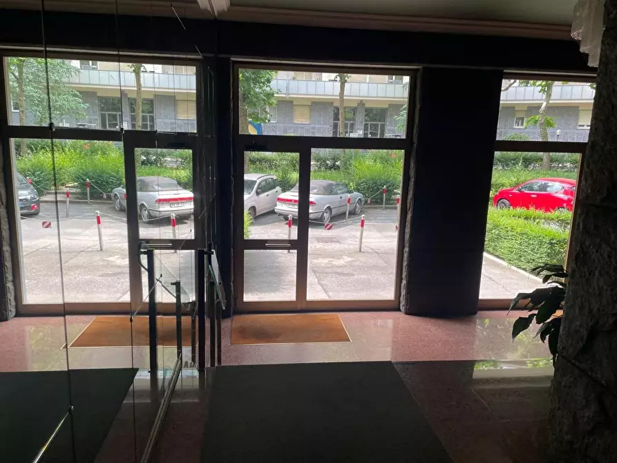 Immagine 10 di Ufficio in vendita  a Torino