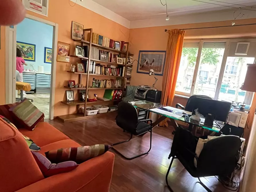 Immagine 21 di Ufficio in vendita  a Torino