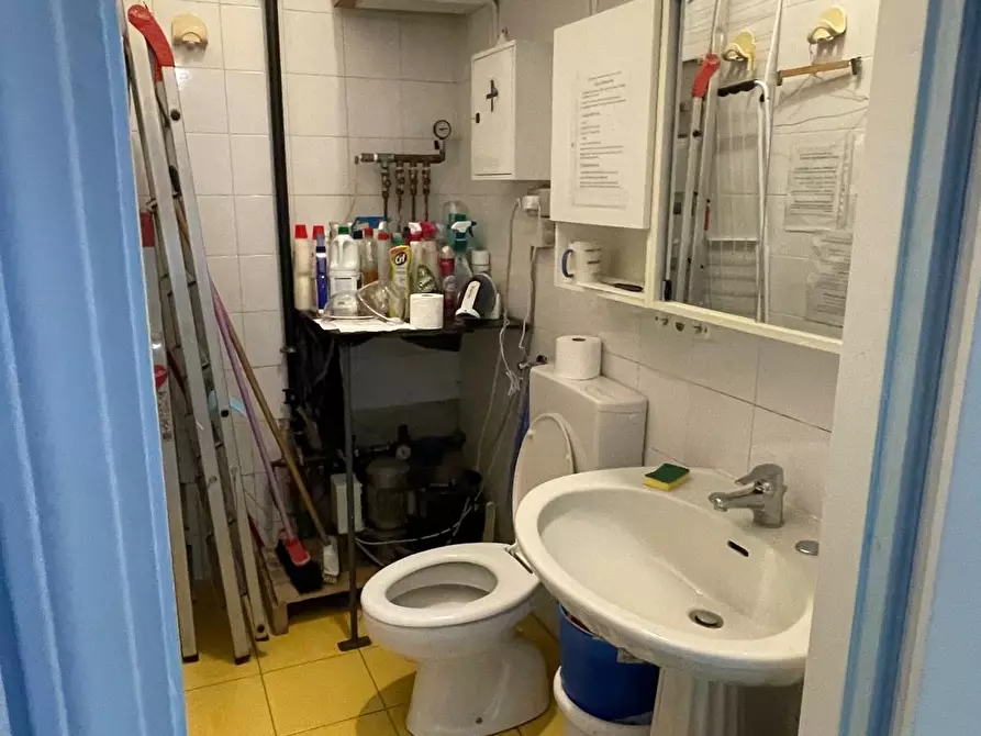 Immagine 34 di Ufficio in vendita  a Torino